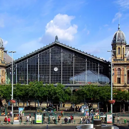 Little Americas Downtown *